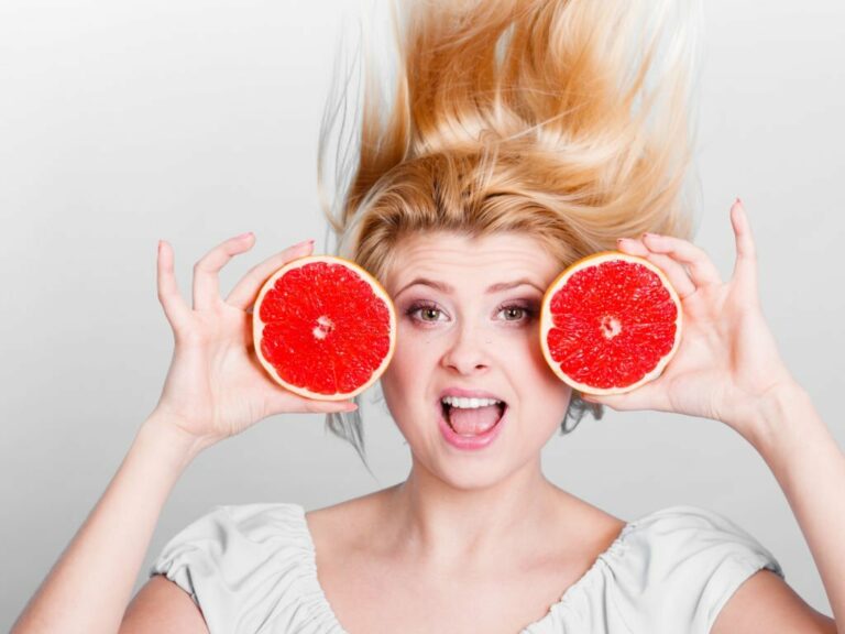 The Foods that Give Shiny Hair and Strong Nails